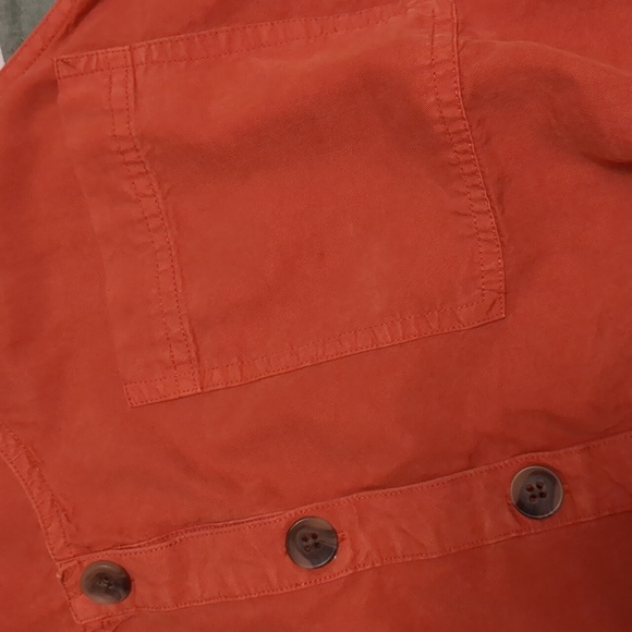 Universal Thread Tank - Picture 2 of 4